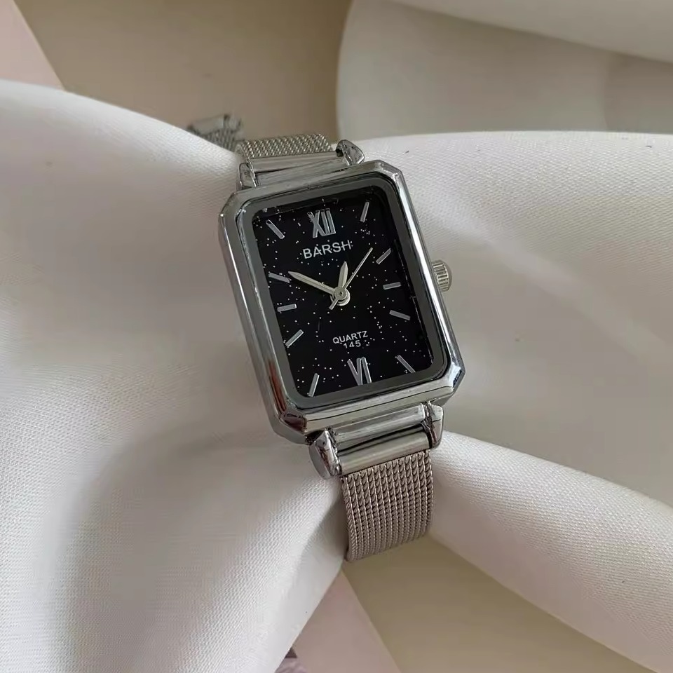 Elegant ladies watch Green squ - Luxury Watch Grade ulasan dan harga